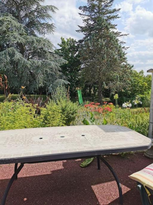 Catherine Et Serge Genets Luaran gambar